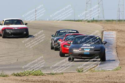 media/Apr-30-2022-CalClub SCCA (Sat) [[98b58ad398]]/Group 5/Race (Outside Grapevine)/